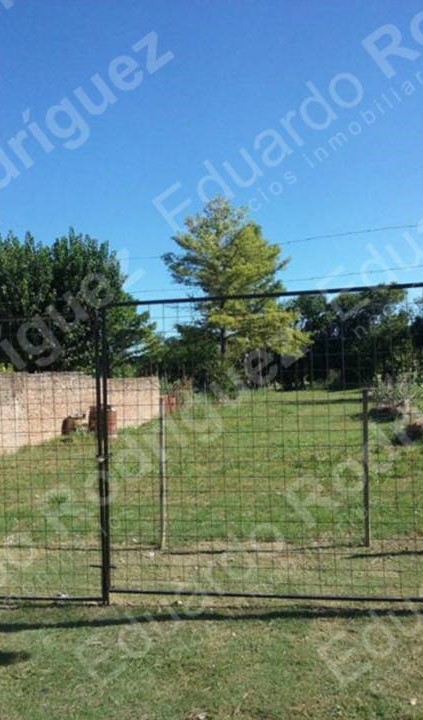 En venta amplio terreno - Av Almafuerte