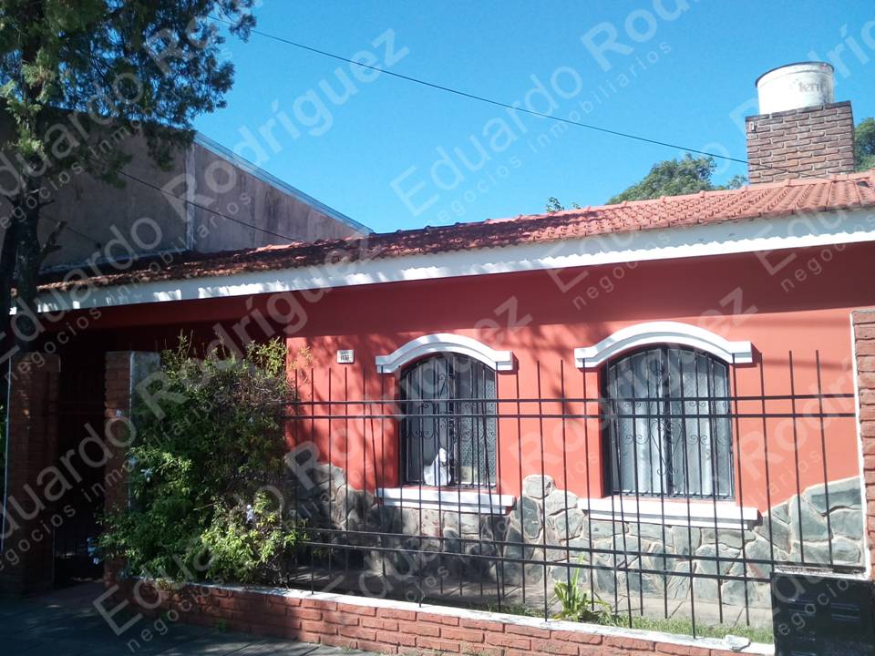 Se alquila excelente casa