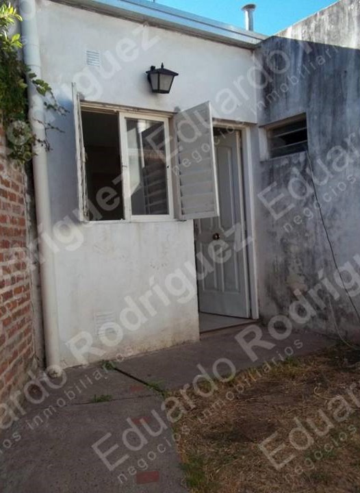 Se alquila excelente dpto - planta baja