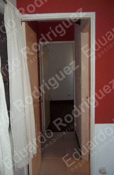 Se alquila excelente dpto. – planta alta