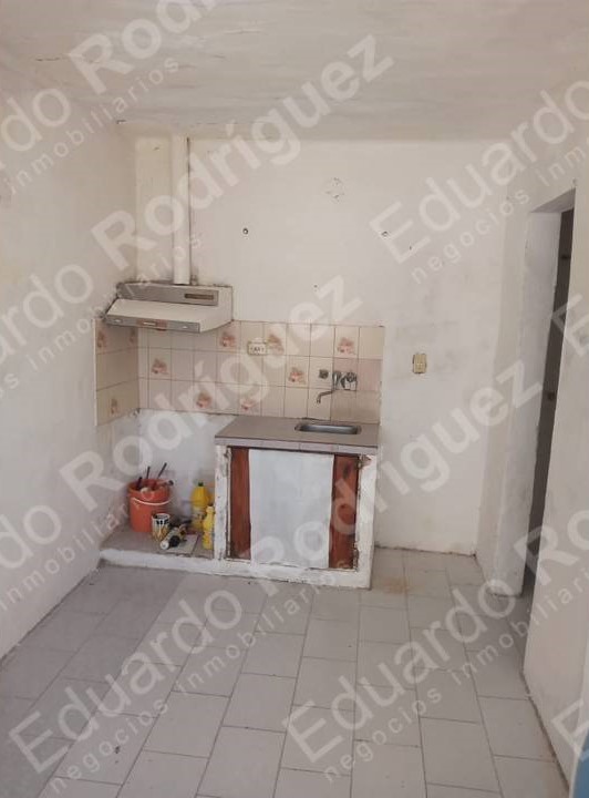 Se alquila casa un dormitorio