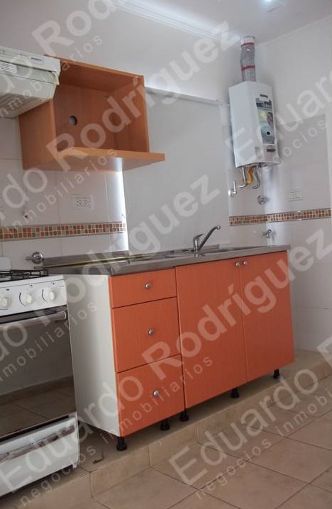 Se alquila excelente dpto un dormitorio – planta baja