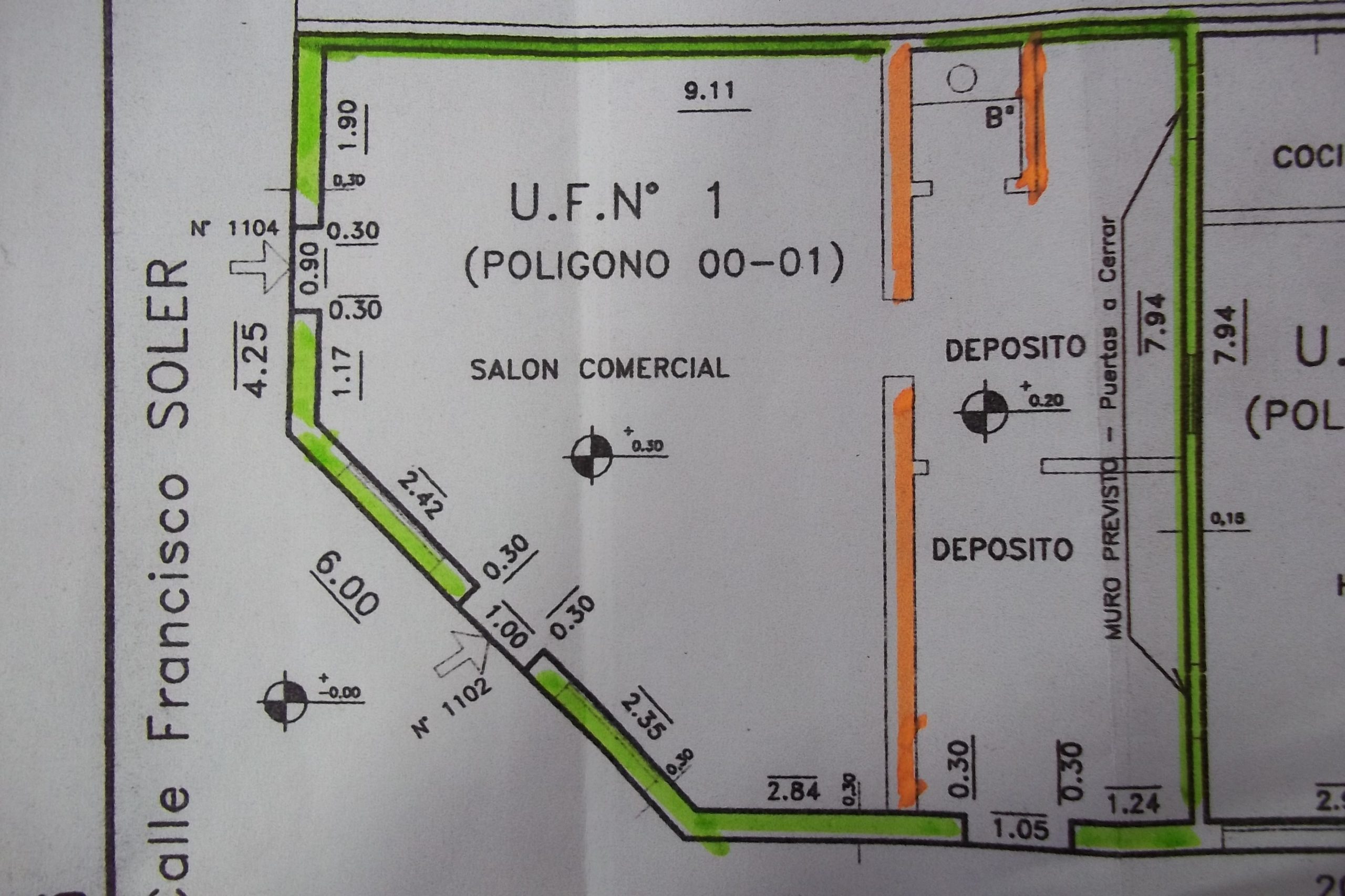 En venta excelente local comercial – calle Fco Soler esquina López y Planes