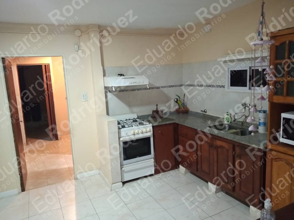 Se alquila excelente casa z/Av. de las Américas