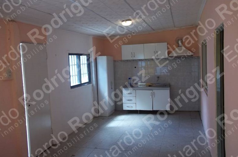 Se alquila casa 3 dorm – garaje – fondo