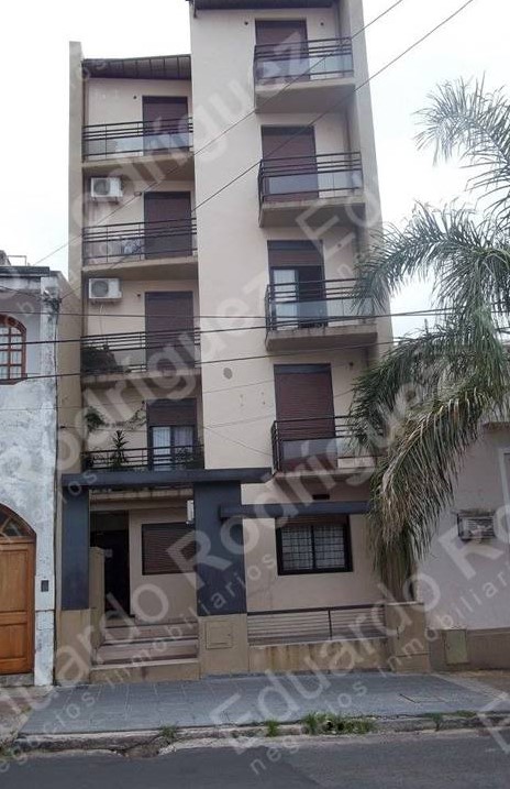 Se alquila dpto céntrico - un dormitorio