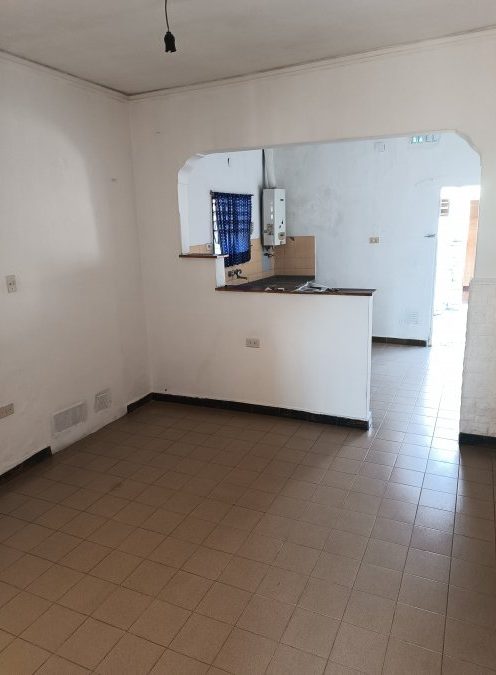 Se alquila casa dos dormitorios