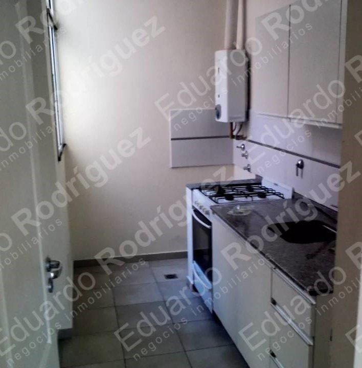 Se alquila excelente dpto. – calle Moreno 163