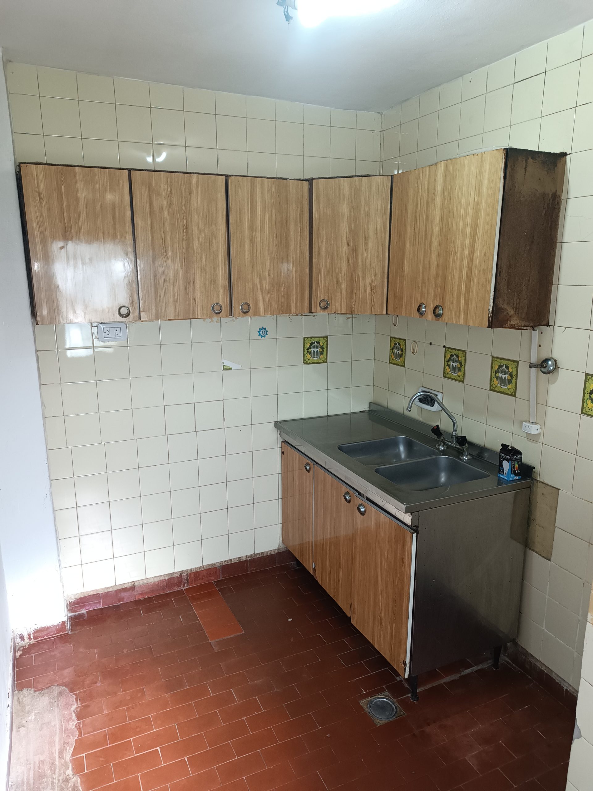 Se alquila excelente dpto.  – planta baja barrio José Hernández