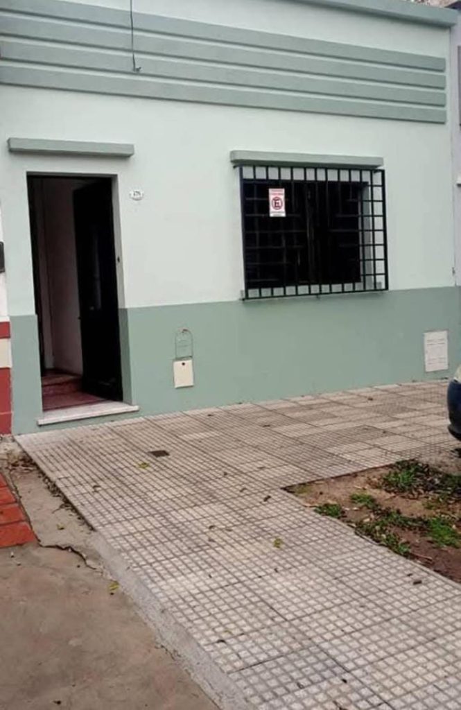En venta excelente casa calle Feliciano